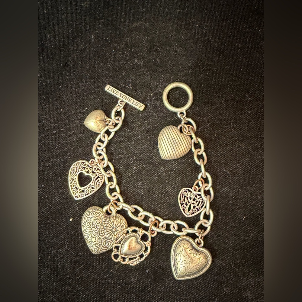 Vintage American Eagle Outfitters Silver Heart Charm Bracelet
